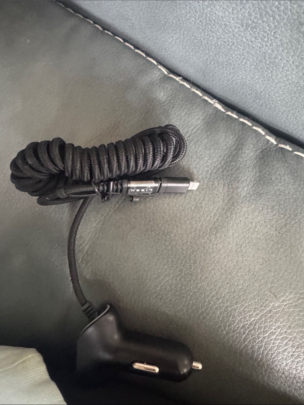Black Braided Car Charger Cable with Lightning Connector
